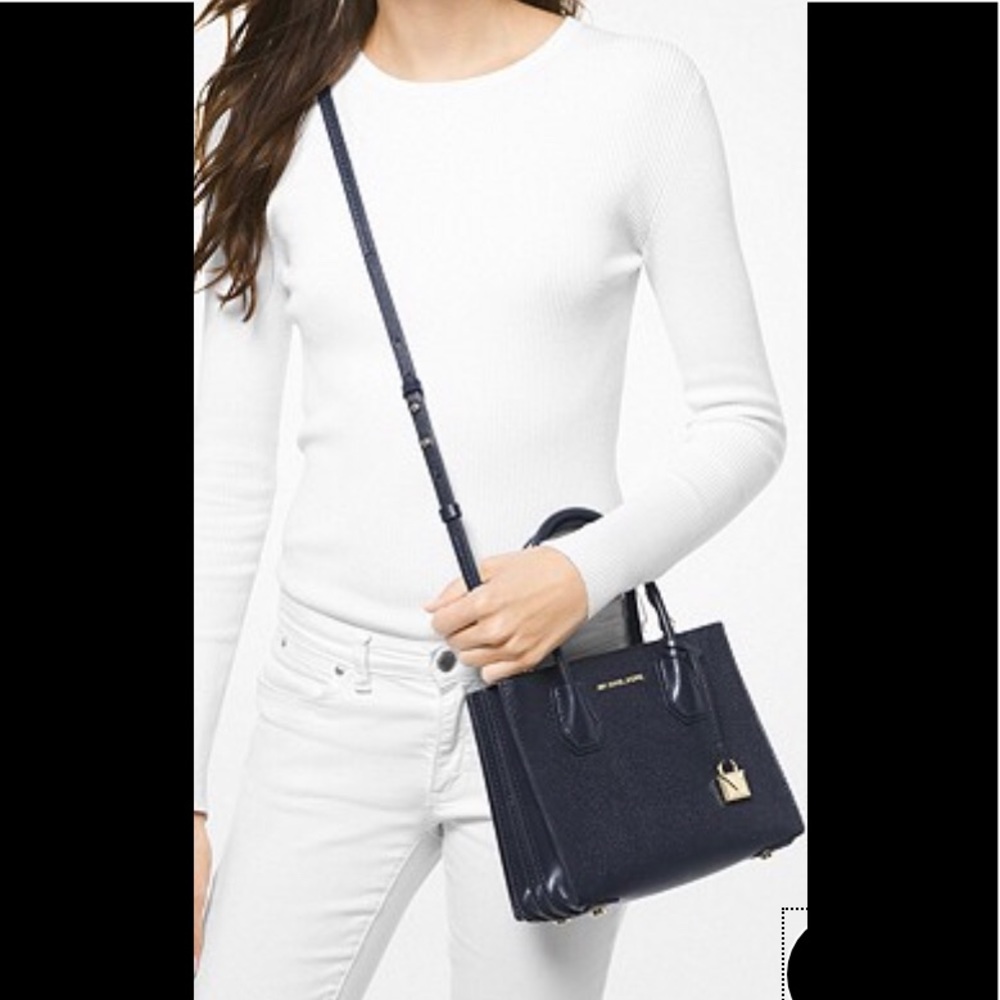 Michael Kors - NWOT Pebbled Crossbody Handbag